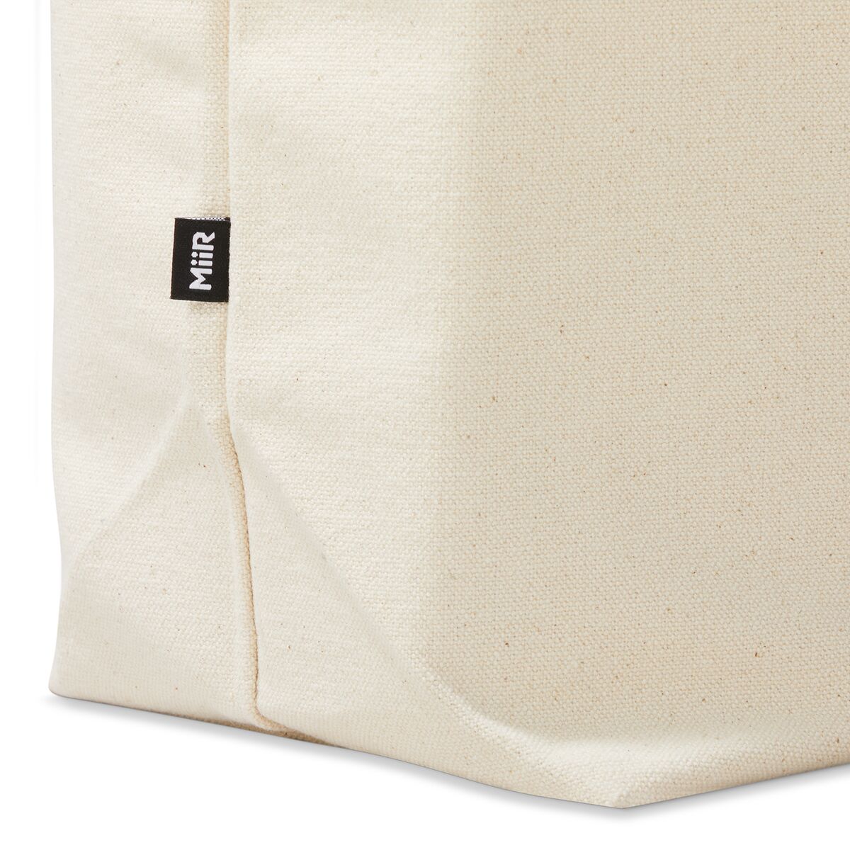 everyday-canvas-tote-i4 WebPDP-Everyday_Canvas_Tote_Studio__TOT001_Detail__TOT001223OS.jpg