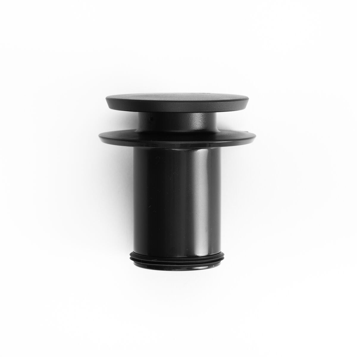 new-standard-carafe-e6 WebPDP-PolishedStainlessCarafe_33oz_SS_StudioX207182024_Lid__CAR1SVOS005.jpg