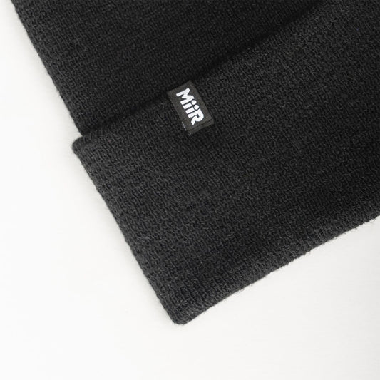 recycled-poly-fine-knit-beanie-p9 WebPDP-RecycledPolyFineKnitBeanie_Studio_TagDetail_Black__BNE005002OS.jpg
