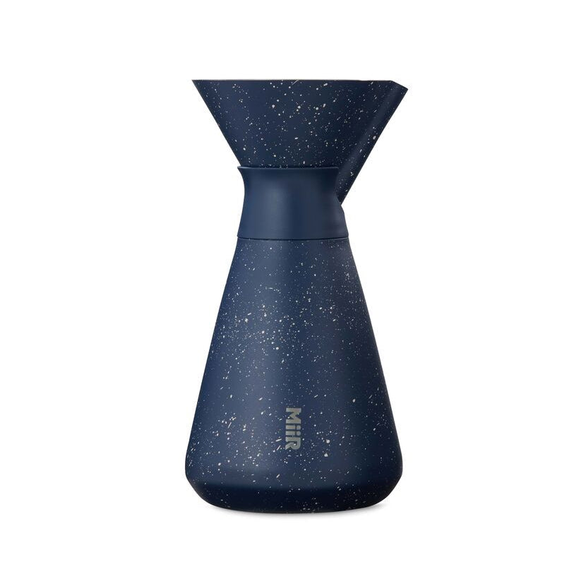 new-standard-carafe-e6 Web_PDP-33oz_New_Standard_Carafe_Tidal_Blue_Speckle_Studio_CAR1SVOS225__Front.jpg
